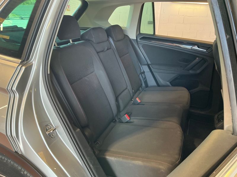 Volkswagen Tiguan 2.0 TDI Comfortline BlueMotion Tech 2017 – снимка 19