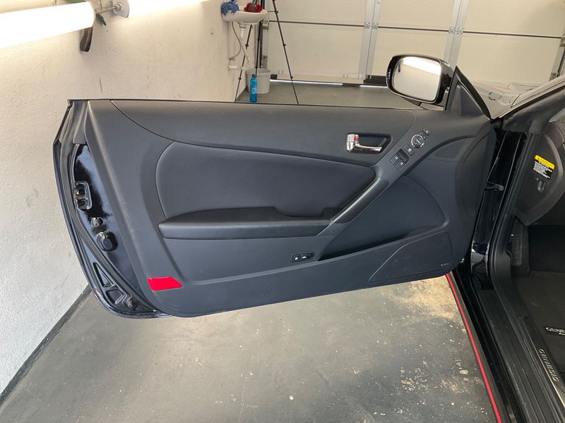 Hyundai Genesis 3.8 Basis 2012 – снимка 43