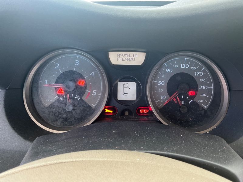 Renault Megane 2.0 dCi Luxe Privilège 2006 – снимка 4