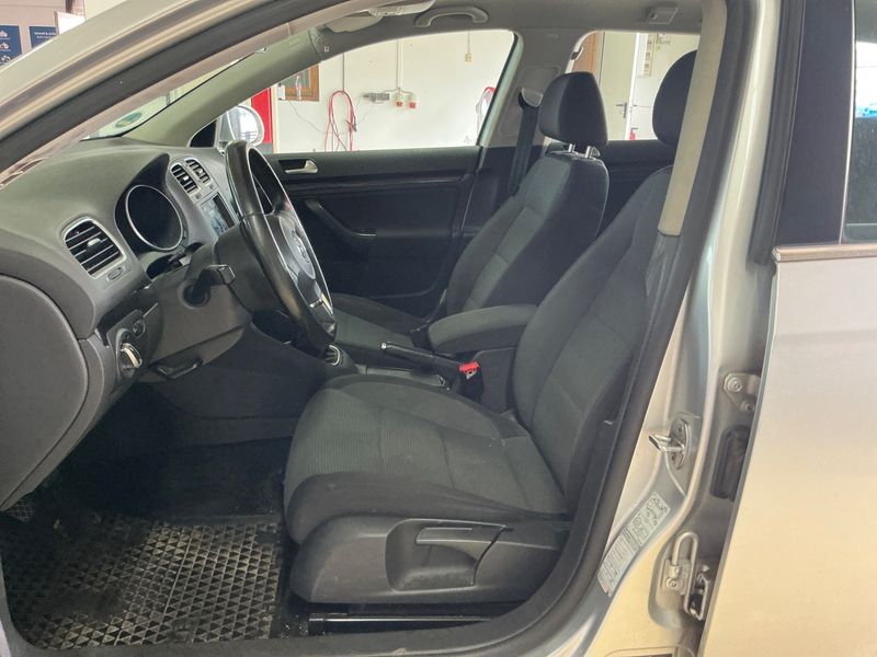 Volkswagen Golf VI 1.6 TDI Comfortline 2011 – снимка 3