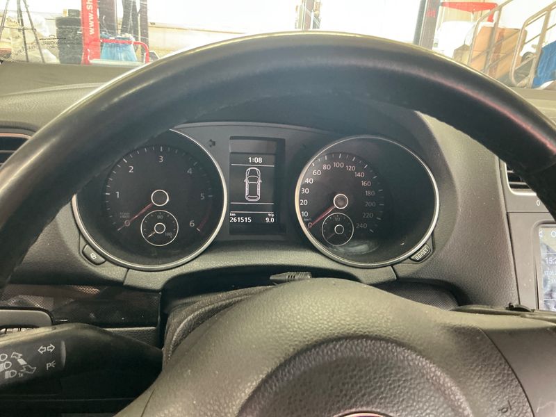 Volkswagen Golf VI 1.6 TDI Comfortline 2011 – снимка 4
