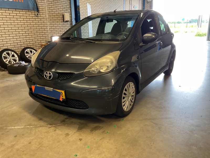 Toyota Aygo 1.0 Cool 2007 – снимка 1