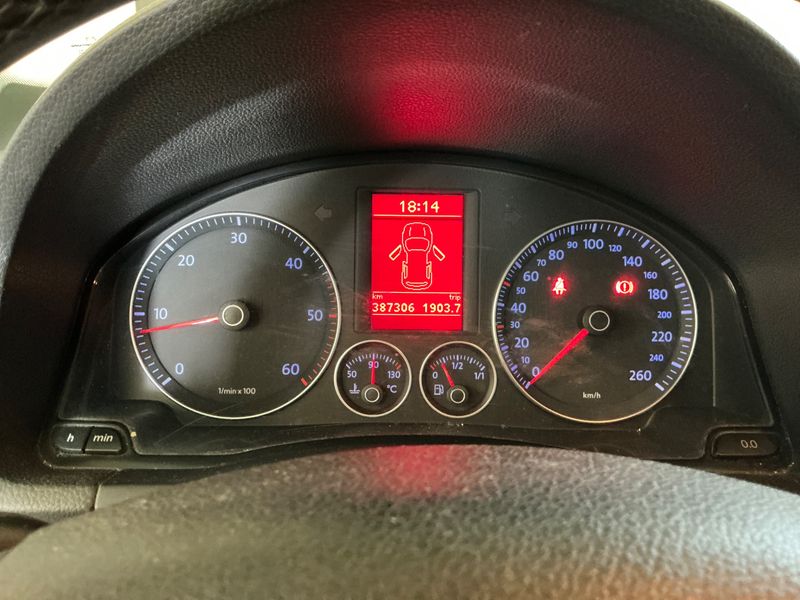 Volkswagen Golf V 1.9 TDI Edition 2009 – снимка 4