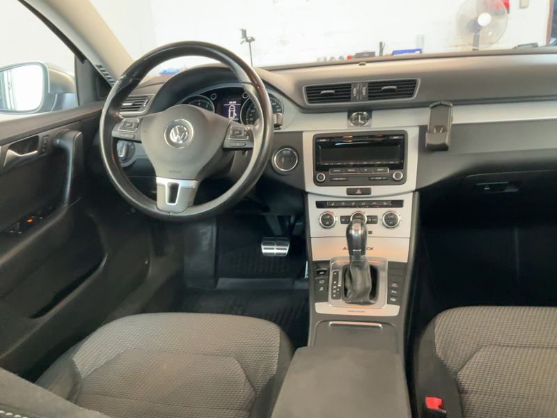 Volkswagen Passat 2.0 TSI 4Motion 2012 – снимка 18