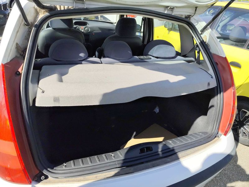 Citroen C3 1.4 Magic 2004 – снимка 9