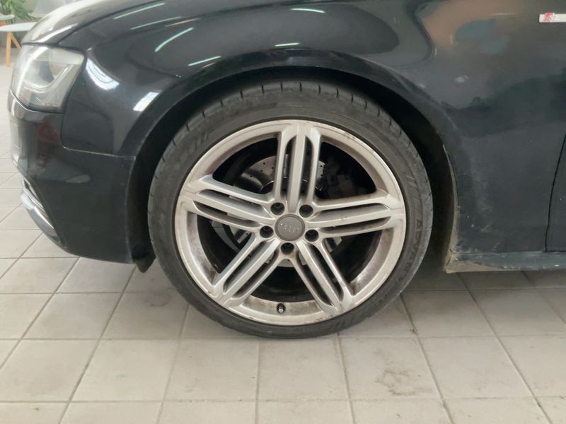Audi A4 2.0 TDI quattro S line Sportpaket plus 2014 – снимка 16