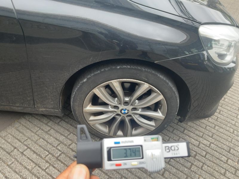 BMW 2er 225i Active Tourer Luxury Line 2015 – снимка 11
