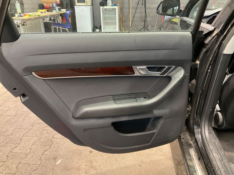 Audi A6 2.7 V6 TDI quattro 2011 – снимка 32
