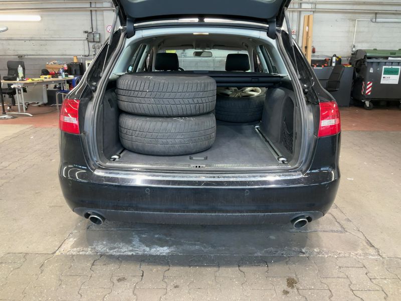 Audi A6 2.7 V6 TDI quattro 2011 – снимка 16