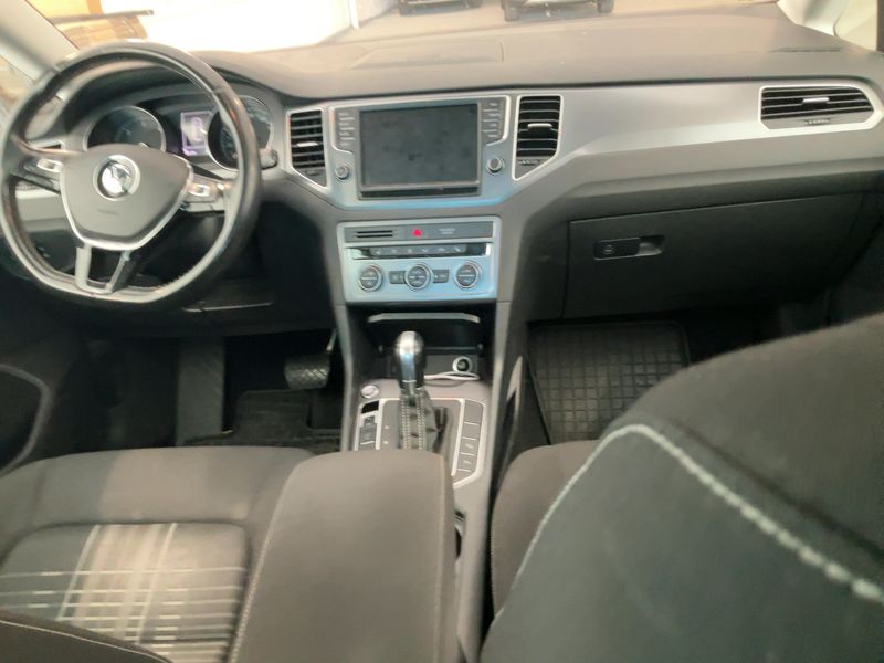 Volkswagen Golf VII Sportsvan 1.6 TDI Lounge BlueMotion Tech 2015 – снимка 17