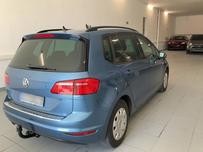 Volkswagen Golf VII Sportsvan 1.6 TDI Lounge BlueMotion Tech 2015 – снимка 8