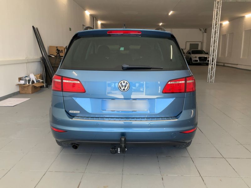 Volkswagen Golf VII Sportsvan 1.6 TDI Lounge BlueMotion Tech 2015 – снимка 7