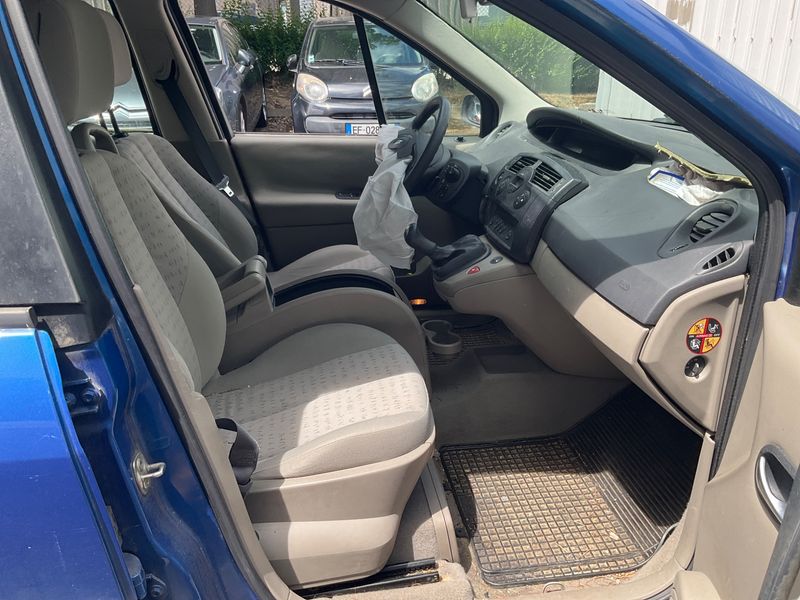 Renault Grand Scenic 1.6 Expression Confort 2005 – снимка 3