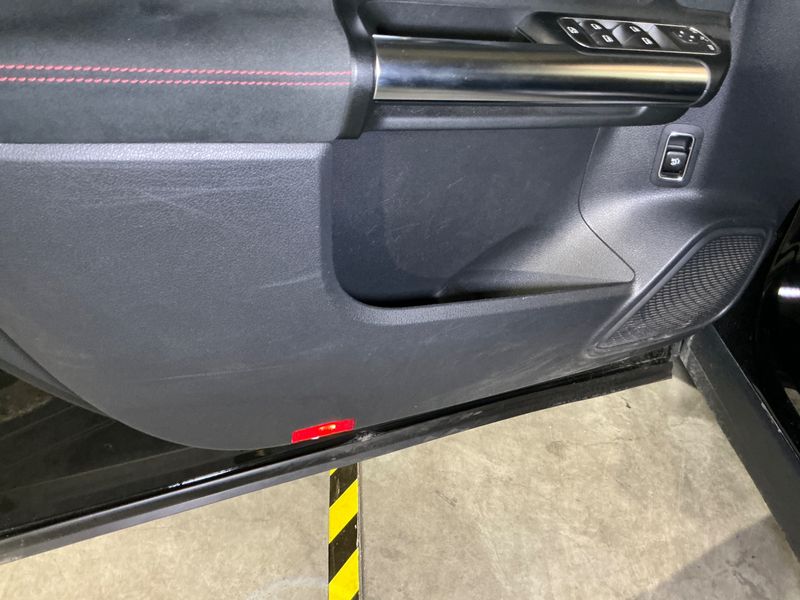 Mercedes-Benz GLA-Klasse GLA 200 d AMG Line 2022 – снимка 24
