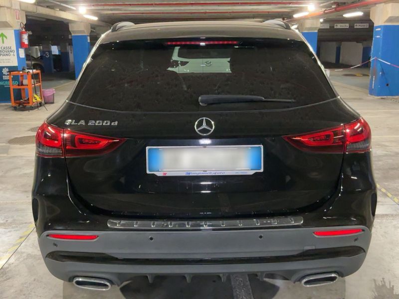Mercedes-Benz GLA-Klasse GLA 200 d AMG Line 2022 – снимка 7