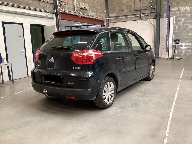 Citroen C4 Picasso 1.6 VTi Attraction 2010 – снимка 2
