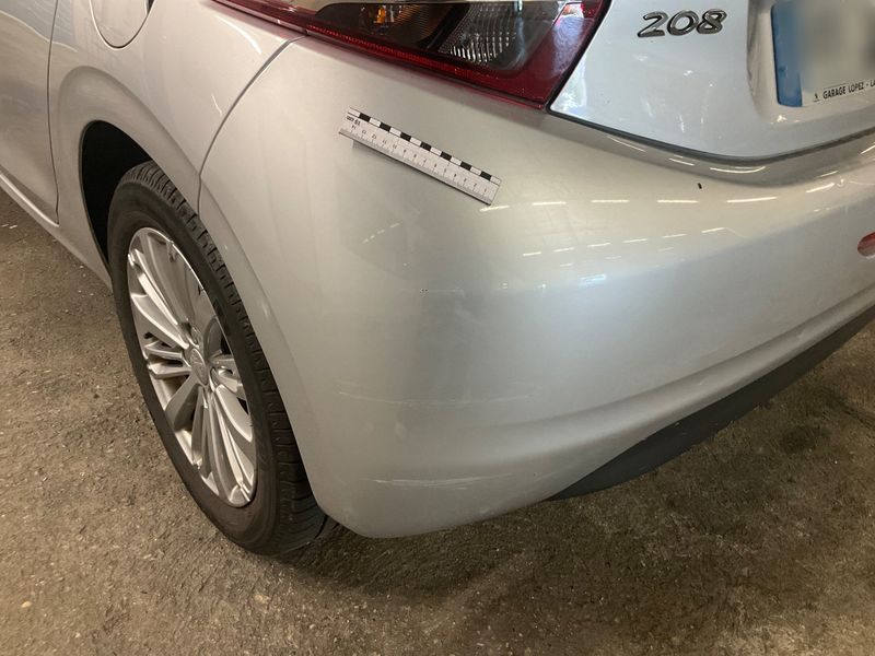 Peugeot 208 1.2 PureTech Allure 2018 – снимка 22