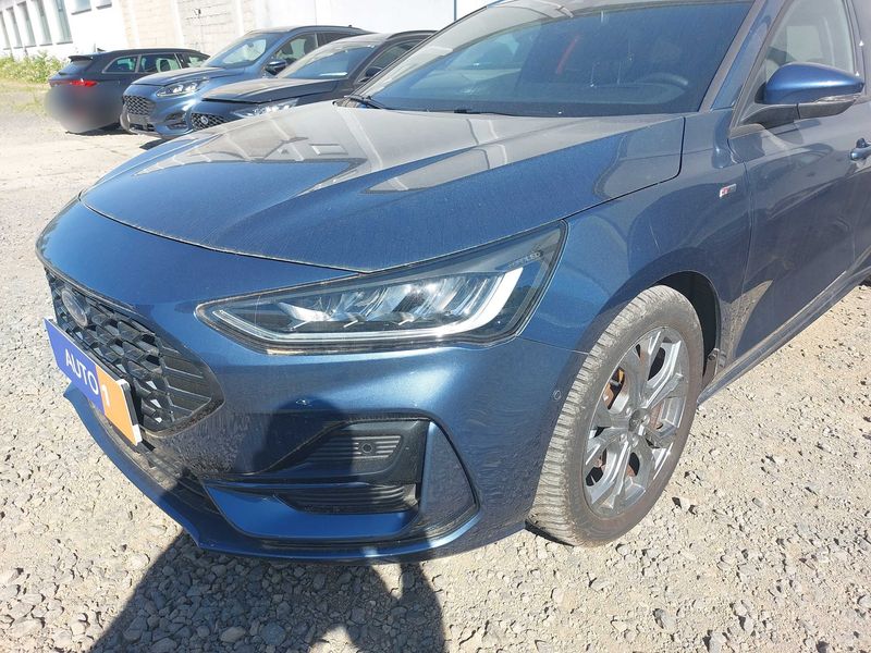 Ford Focus 1.0 EcoBoost Mild-Hybrid ST-Line X 2024 – снимка 2