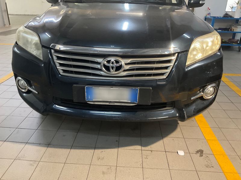 Toyota RAV 4 2.2 D-4D 2011 – снимка 43