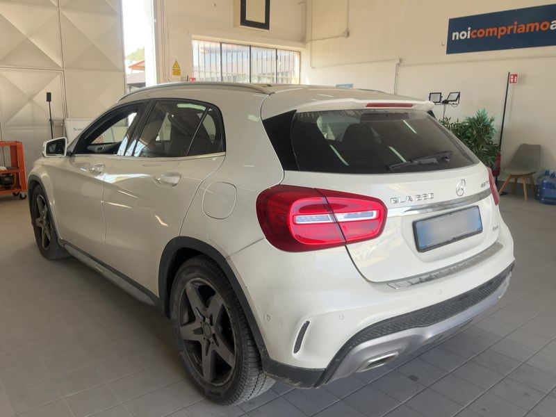 Mercedes-Benz GLA-Klasse GLA 220 d 4Matic Premium 2014 – снимка 6