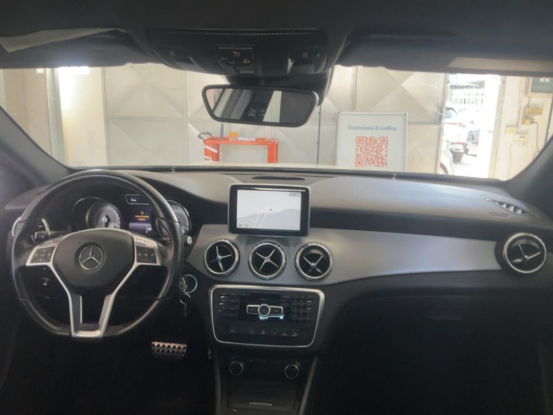 Mercedes-Benz GLA-Klasse GLA 220 d 4Matic Premium 2014 – снимка 17