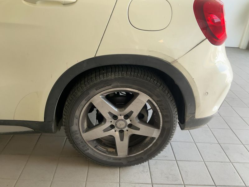 Mercedes-Benz GLA-Klasse GLA 220 d 4Matic Premium 2014 – снимка 5