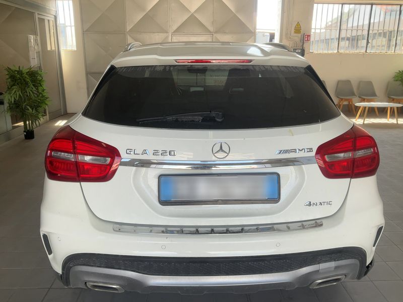 Mercedes-Benz GLA-Klasse GLA 220 d 4Matic Premium 2014 – снимка 7