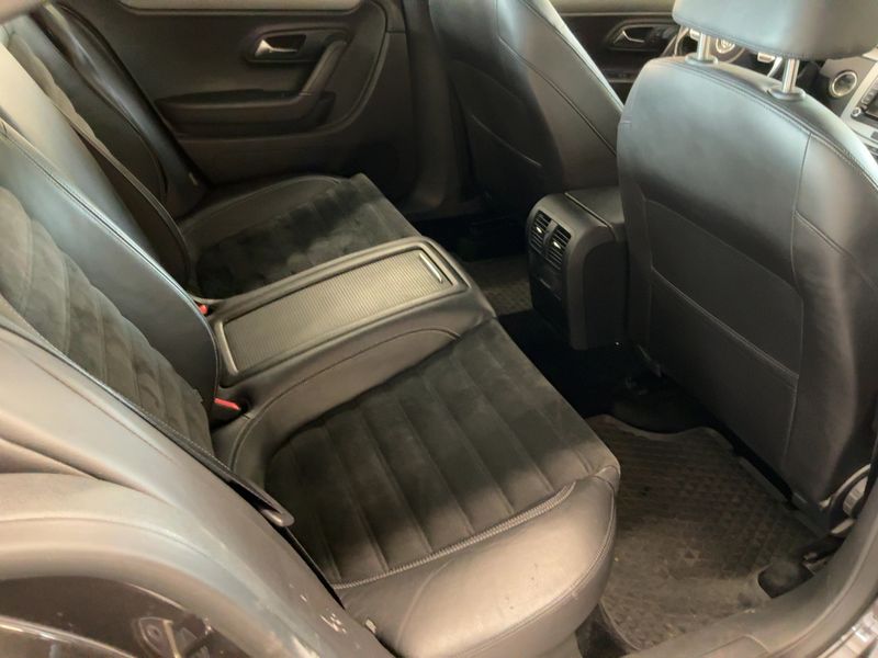 Volkswagen Passat CC 2.0 TDI BlueMotion Tech 2011 – снимка 19
