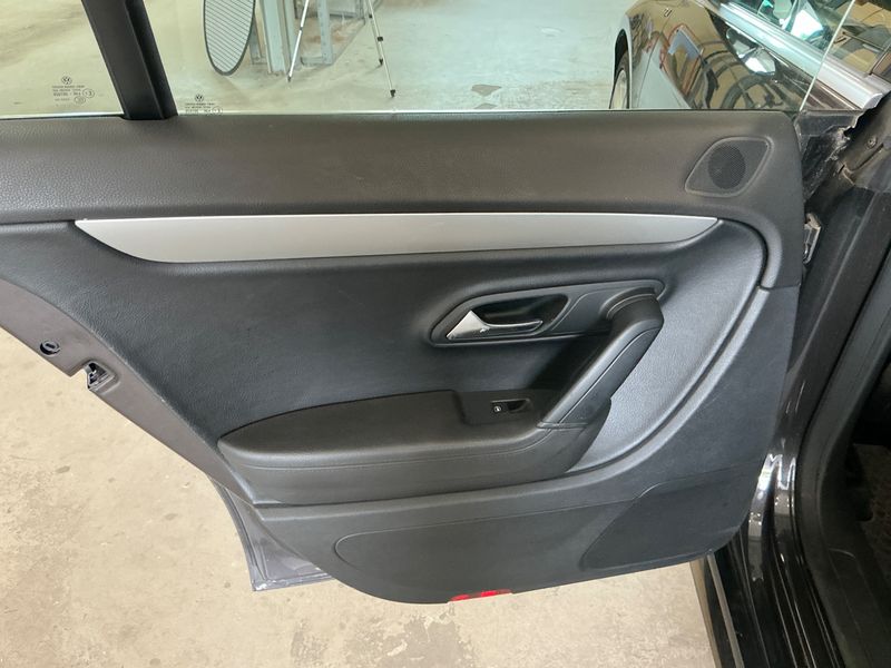 Volkswagen Passat CC 2.0 TDI BlueMotion Tech 2011 – снимка 23