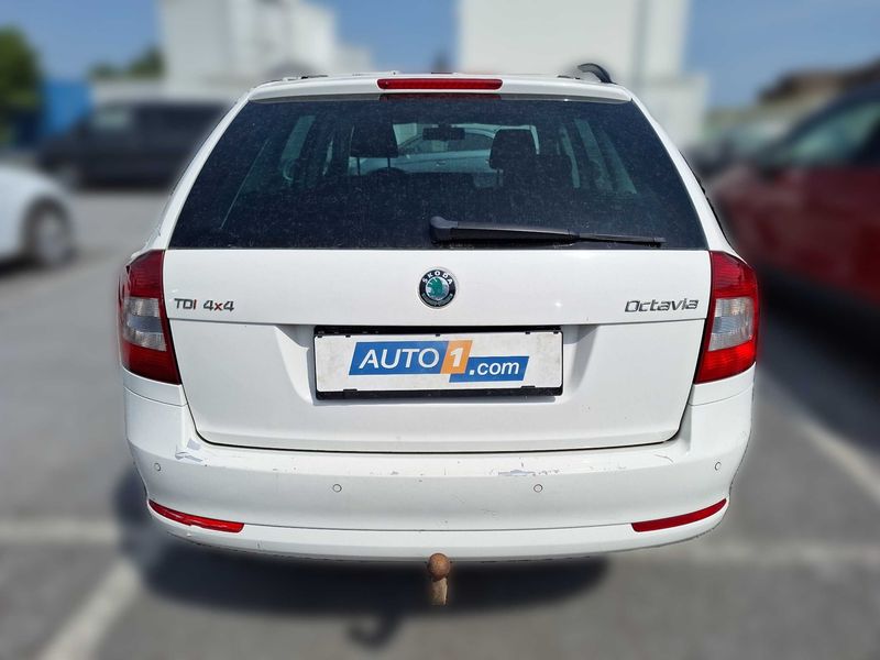 Skoda Octavia 2.0 TDI Twenty 2012 – снимка 4