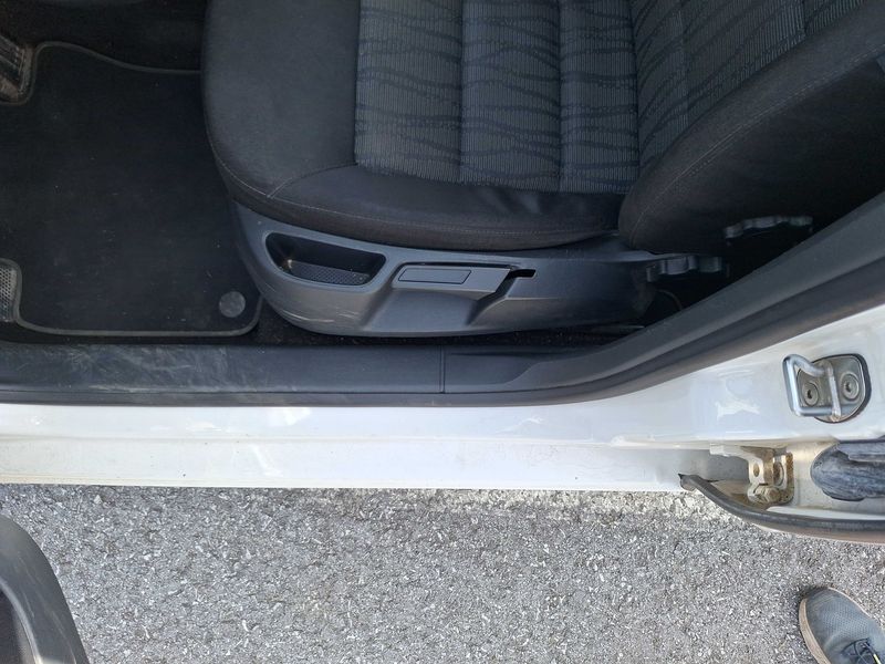 Skoda Octavia 2.0 TDI Twenty 2012 – снимка 24