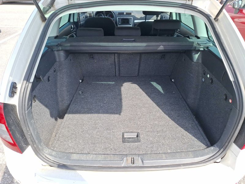 Skoda Octavia 2.0 TDI Twenty 2012 – снимка 9