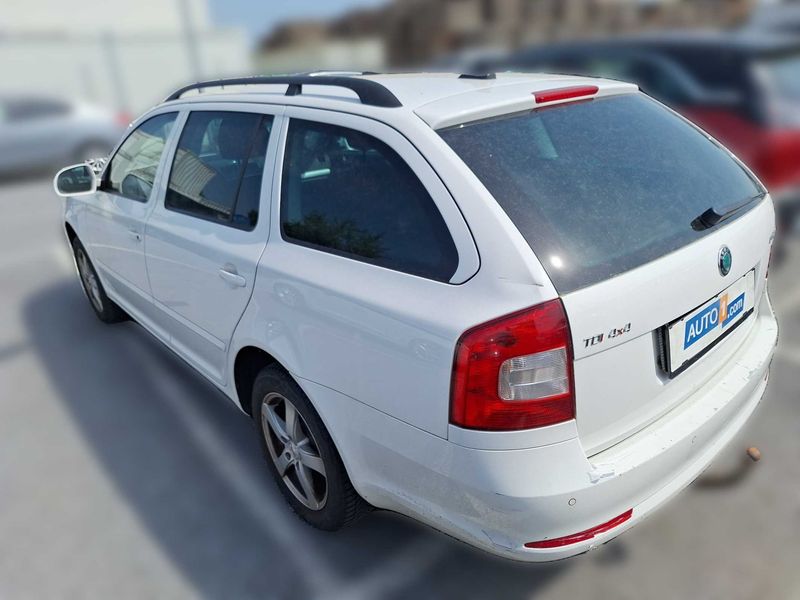 Skoda Octavia 2.0 TDI Twenty 2012 – снимка 3