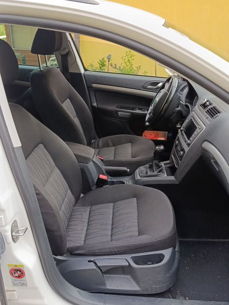 Skoda Octavia 2.0 TDI Twenty 2012 – снимка 16