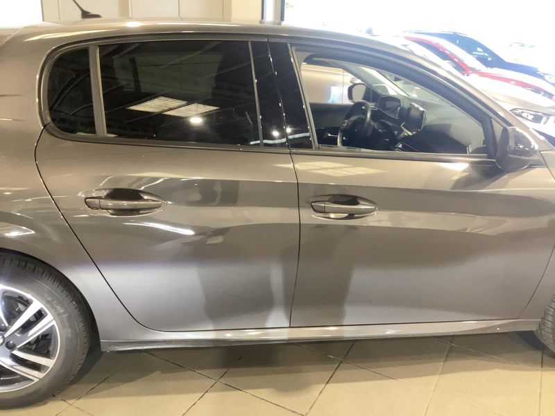 Peugeot 208 1.5 Blue-HDi Allure Pack 2022 – снимка 10