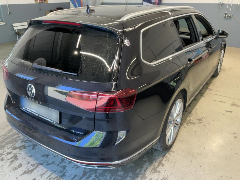Volkswagen Passat 2.0 TSI Elegance 4Motion 2022 – снимка 8