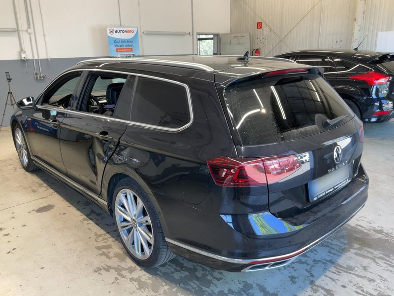 Volkswagen Passat 2.0 TSI Elegance 4Motion 2022 – снимка 6