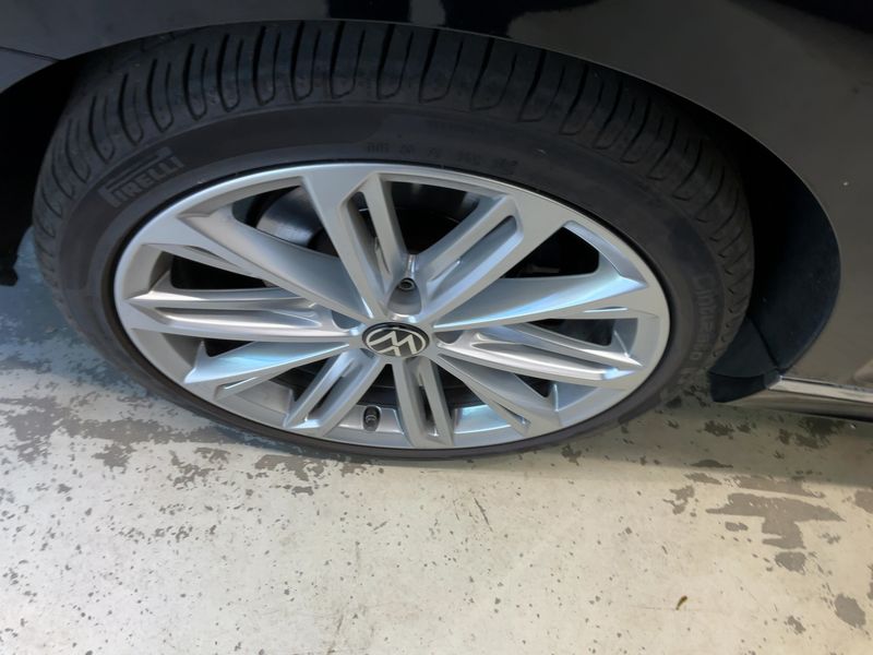 Volkswagen Passat 2.0 TSI Elegance 4Motion 2022 – снимка 9