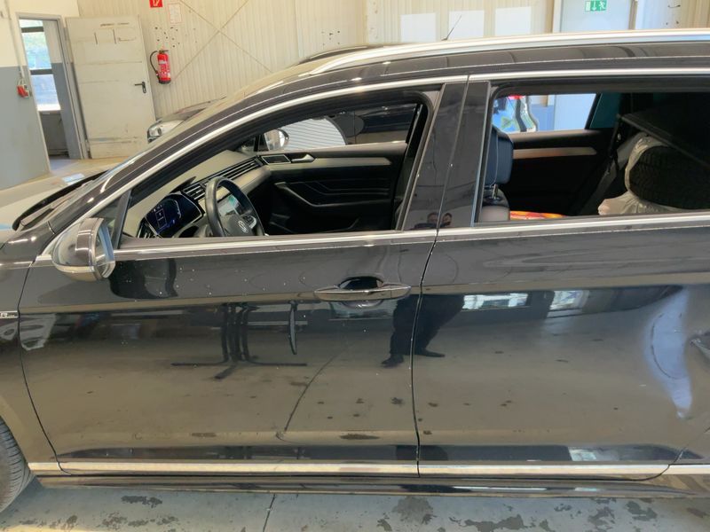 Volkswagen Passat 2.0 TSI Elegance 4Motion 2022 – снимка 4