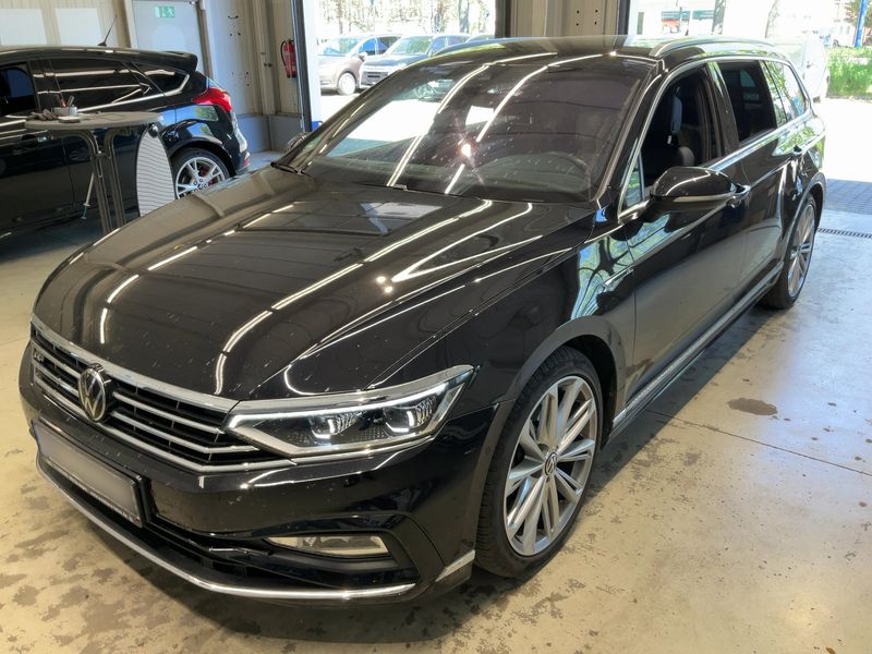 Volkswagen Passat 2.0 TSI Elegance 4Motion 2022 – снимка 1