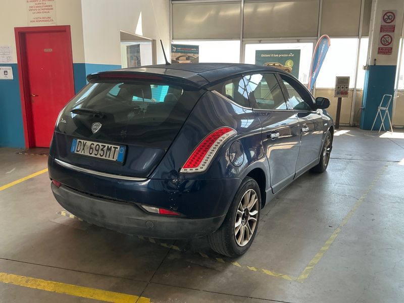 Lancia Delta 1.6 Diesel Argento 2009 – снимка 2