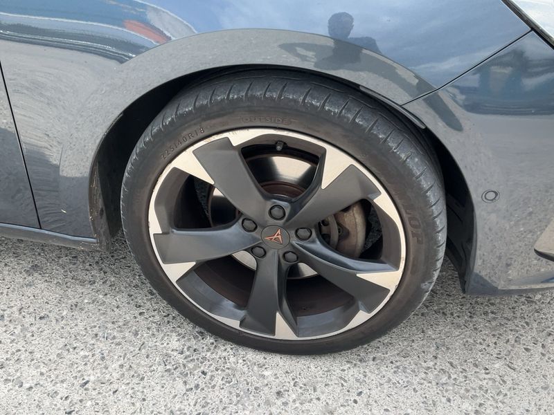 Cupra Leon Sportstourer 2.0 TDI V 2023 – снимка 11