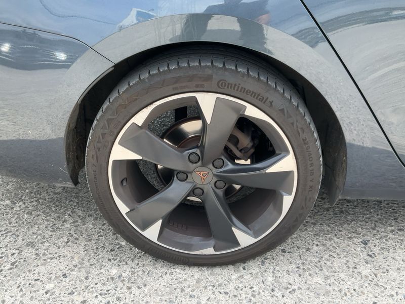 Cupra Leon Sportstourer 2.0 TDI V 2023 – снимка 9