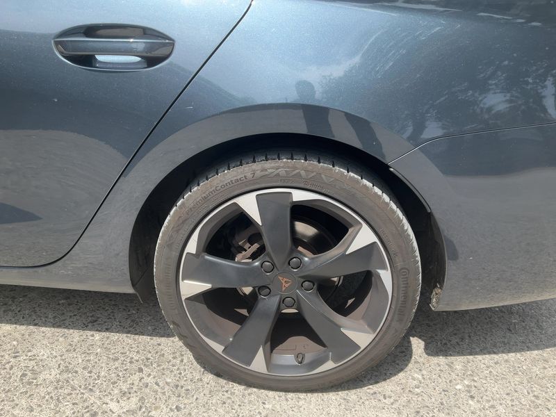 Cupra Leon Sportstourer 2.0 TDI V 2023 – снимка 5
