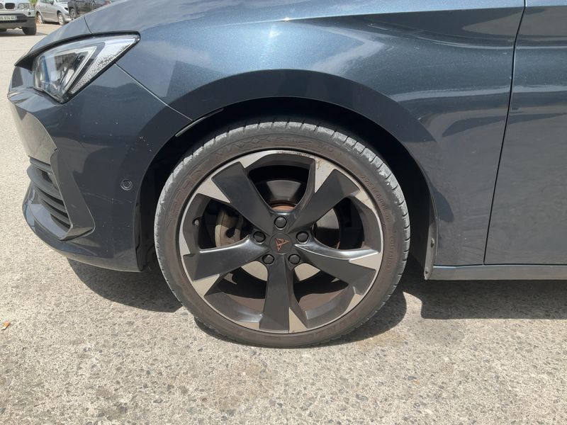 Cupra Leon Sportstourer 2.0 TDI V 2023 – снимка 3