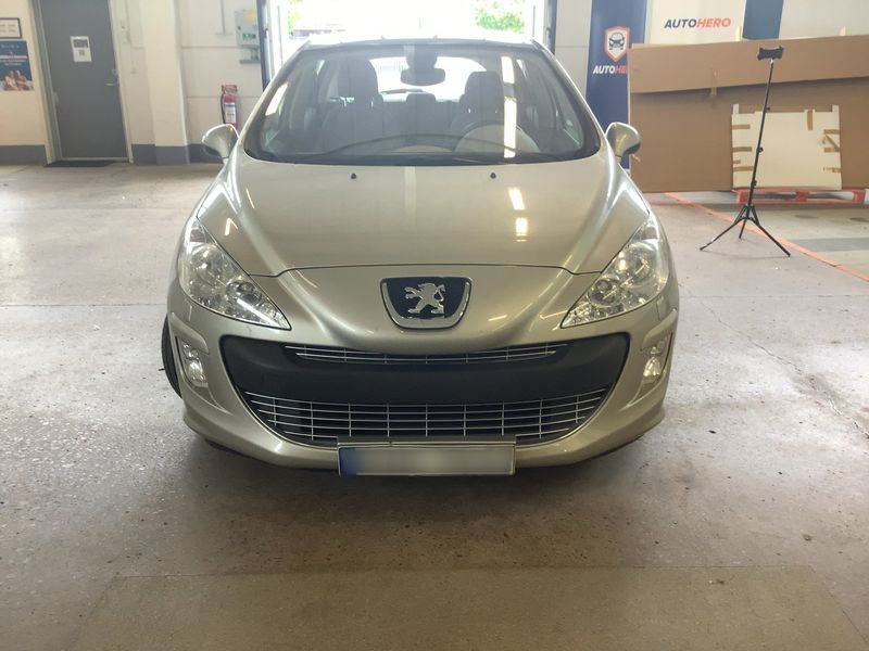 Peugeot 308 1.6 HDi Sport Plus 2008 – снимка 14