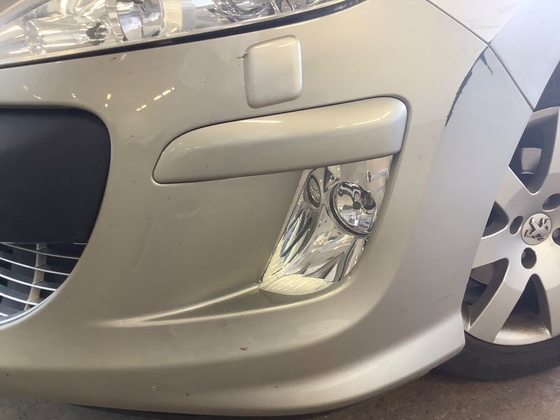 Peugeot 308 1.6 HDi Sport Plus 2008 – снимка 32
