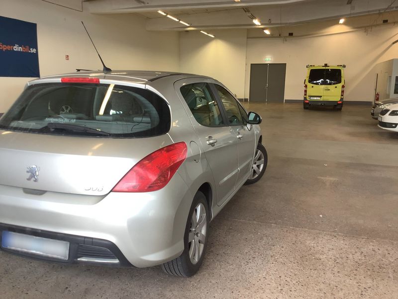 Peugeot 308 1.6 HDi Sport Plus 2008 – снимка 8