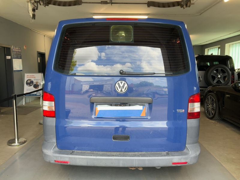 Volkswagen T5 Kombi 2.0 TDI 2011 – снимка 7