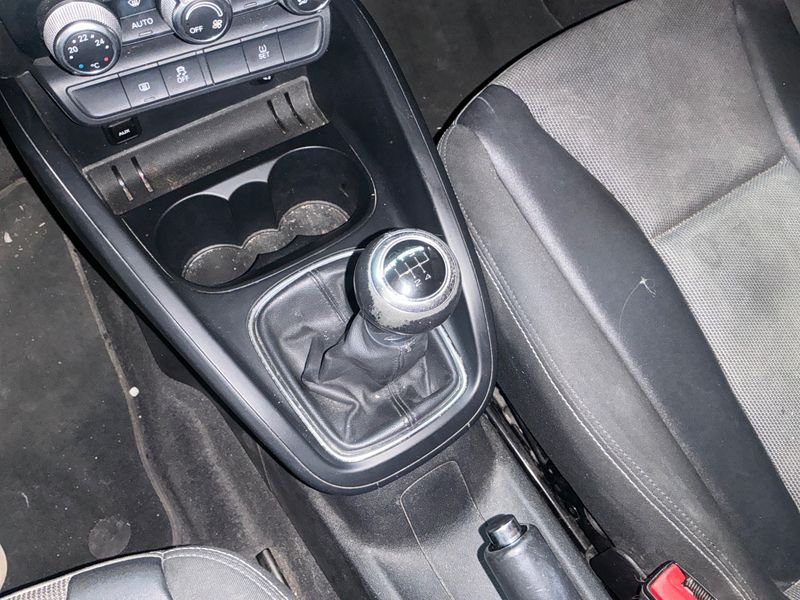 Audi A1 1.6 TDI Ambition 2011 – снимка 28